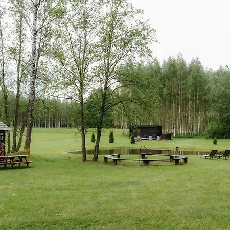 Kempings Lejasbisenieki * Turaida